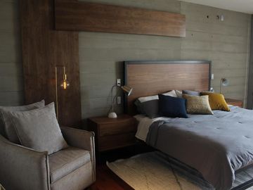Hermoso Departamento en Loma Dorada,  263 m2,  3 Recamaras, 3.5 Baños, de LUJO !