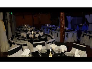 TRES HECTREAS CON SALON COMERCIAL