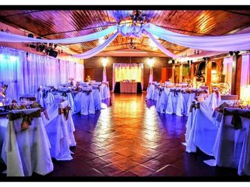 TRES HECTREAS CON SALON COMERCIAL