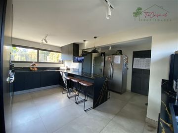 Casa en venta 4D/3B parcela en condominio Talagante