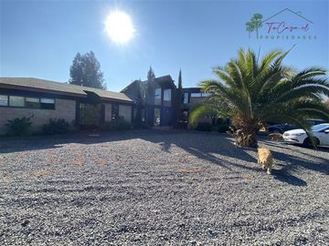 Casa en venta 4D/3B parcela en condominio Talagante
