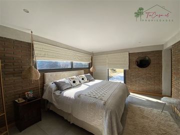 Casa en venta 4D/3B parcela en condominio Talagante