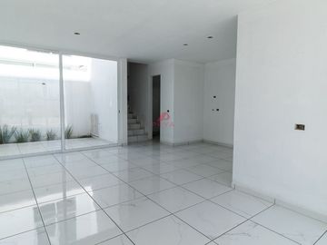 Casa en Venta en Barlovento Residencial, Zapopan Jal.