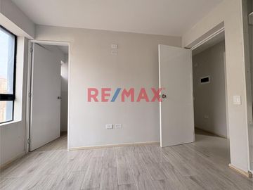 🏡 ¡Vive en tu nuevo depa desde julio! Estrena con estilo en Los Pinos 🏙️

📍 Ubicación privilegiada: Urbanización Los Pinos – Trujillo. A pocos pasos