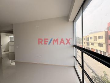 🏡 ¡Vive en tu nuevo depa desde julio! Estrena con estilo en Los Pinos 🏙️

📍 Ubicación privilegiada: Urbanización Los Pinos – Trujillo. A pocos pasos