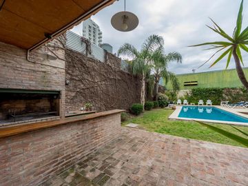 Venta Casa Con Pileta Quincho 4 Dormitorios c/ cochera - Arroyito, Rosario