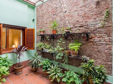Venta Casa Con Pileta Quincho 4 Dormitorios c/ cochera - Arroyito, Rosario