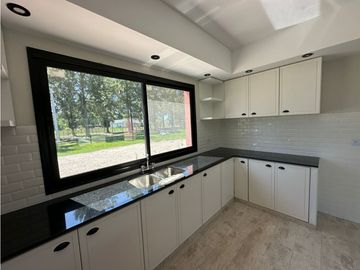 Casa a estrenar en Barrio Malvinas -  TOTALMENTE FINANCIADA!!!