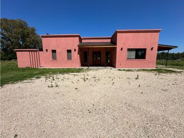 Casa a estrenar en Barrio Malvinas -  TOTALMENTE FINANCIADA!!!