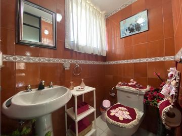 Casa rentera de venta en Quito, sector La Ecuatoriana, barrio la Merced