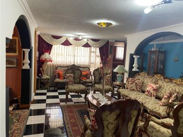 Casa rentera de venta en Quito, sector La Ecuatoriana, barrio la Merced