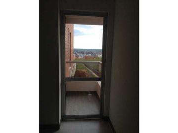 La Morelia-en el Tradicional Sector de Cristales-Apartamento en Venta