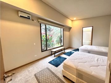 Venta de Casa Campestre en el Retiro