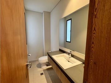 Venta de Casa Campestre en el Retiro
