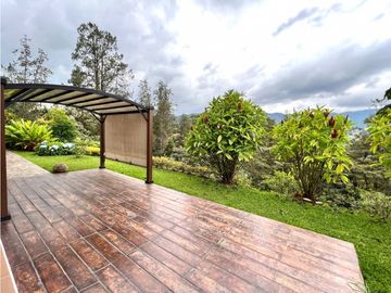 Venta de Casa Campestre en el Retiro