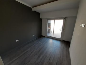 EXCELENTE departamento PLANTA BAJA, 2 dormitorios con cochera