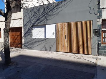 EXCELENTE departamento PLANTA BAJA, 2 dormitorios con cochera