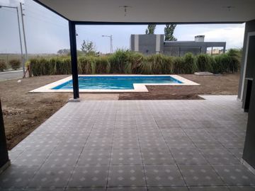 OPORTUNIDAD!!!CASA BARRIO HORIZONTES AL SUR