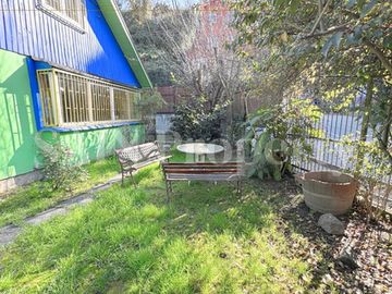 Amplia Casa De 2 Pisos Barrio Universitario A Pasos De Udec