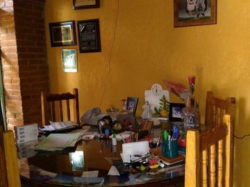 Casa con Locales en Atizapán