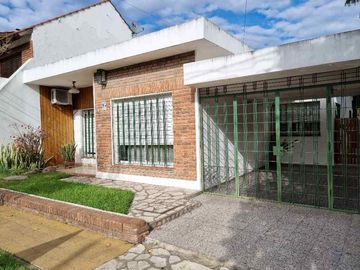 Casa en venta en Parque Johnston