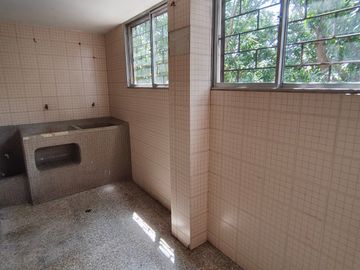 apartamento en arriendo/venta en el porvenir. Cod V106848