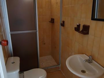 apartamento en arriendo/venta en el porvenir. Cod V106848