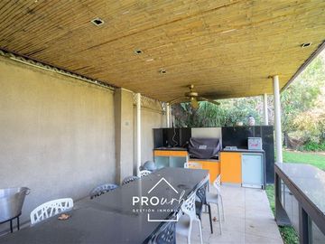 Casa en Venta en Las Arañas / Bilbao