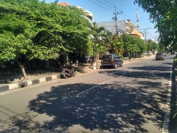 *Disewakan Rumah RAYA DUKUH KUPANG , Surabaya barat*