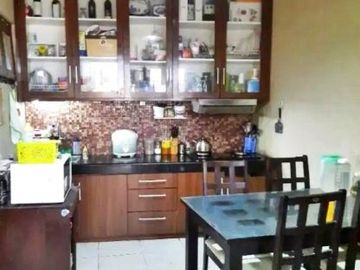 RUMAH CANTIK DAN NYAMAN DI JLN KALIURANG KM 8 DEKAT UGM
