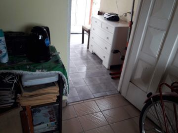 PH 4 amb. Balcón al frente. Excelente estado