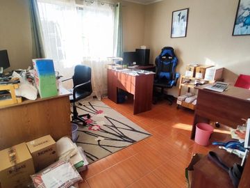 CASA DE 1 PISO CONCRETO, MUY AMPLIA, T VIEJOS