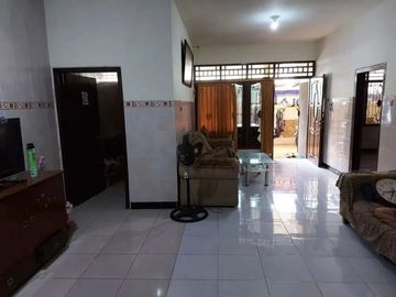 Dijual Rumah Siap Huni Jalan Donokerto Simokerto Surabaya