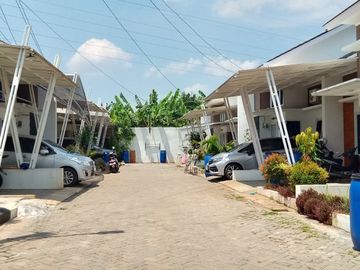 Rumah di Mustikajaya Bekasi siap huni bebas banjir one gate system pakai pos satpam,free BPHTB