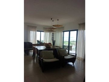 VENTA DE APARTAMENTO DE PLAYA EN SAN CARLOS, PH VISTAMAR GOLF & MARINA