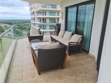 VENTA DE APARTAMENTO DE PLAYA EN SAN CARLOS, PH VISTAMAR GOLF & MARINA