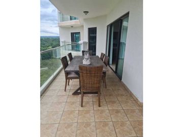 VENTA DE APARTAMENTO DE PLAYA EN SAN CARLOS, PH VISTAMAR GOLF & MARINA