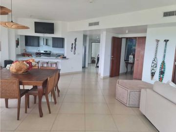 VENTA DE APARTAMENTO DE PLAYA EN SAN CARLOS, PH VISTAMAR GOLF & MARINA