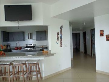 VENTA DE APARTAMENTO DE PLAYA EN SAN CARLOS, PH VISTAMAR GOLF & MARINA