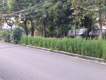 TURUN HARGA! Rumah Luas Lokasi Strategis Bebas Banjir di Duren Sawit, Jakarta Timur