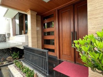 For Sale Luxurious Modern House at Bendungan Hilir Jakarta