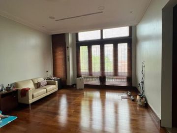 For Sale Luxurious Modern House at Bendungan Hilir Jakarta