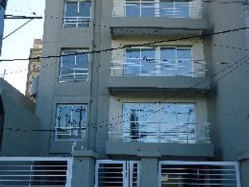 Semipiso en venta en Lanus Oeste