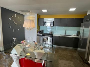 SE VENDE EN YOO & ARTS (TOP LOCATION)