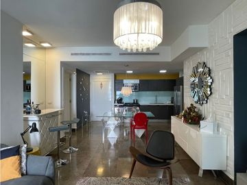 SE VENDE EN YOO & ARTS (TOP LOCATION)