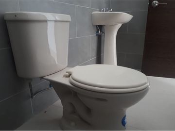 casa de venta independiente en Crucita Manabí