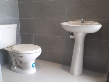 casa de venta independiente en Crucita Manabí