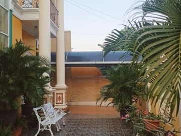 Rumah Mewah Sambiroto, Tembalang, Semarang Sebelah Citra Grand
