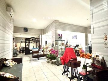 Dijual Rumah Luas Di  Pusat Bintaro Jaya