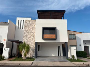 Casa en Venta en Mixto La Loma